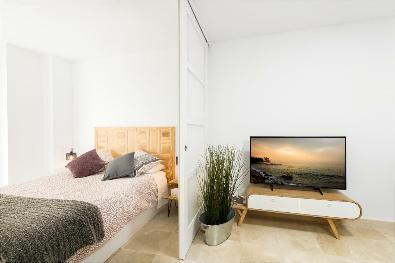 Apartamento Lujo Ancha Del Carmen Malaga Exterior photo